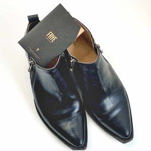 Frye Low cut Boot - Sacha Moto Shotie